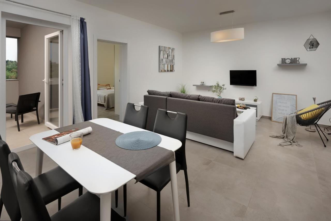 Aurora Apartment ลิทซ์ยัน ภายนอก รูปภาพ